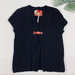 Free People | Vest Sweater Detail knot clasp